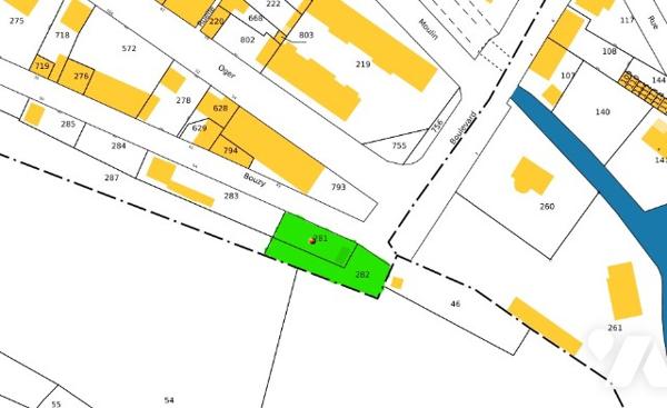 Un terrain situé à GIVET (08600), 9003 rue André Bouzy, de 683 m² sur lequel est édifié un garage