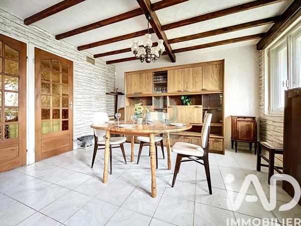 Maison à vendre 5 pièces 100 m² Courtisols