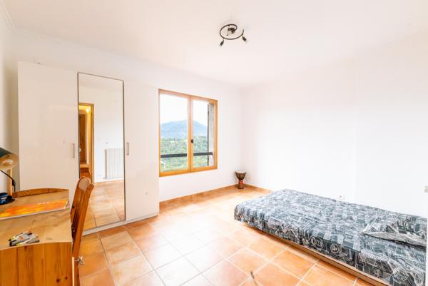 Saint-Martin-du-Var (06670) MAISON INDIVIDUELLE DE 141 M2 - PLEIN SUD - VUE DEGAGEE