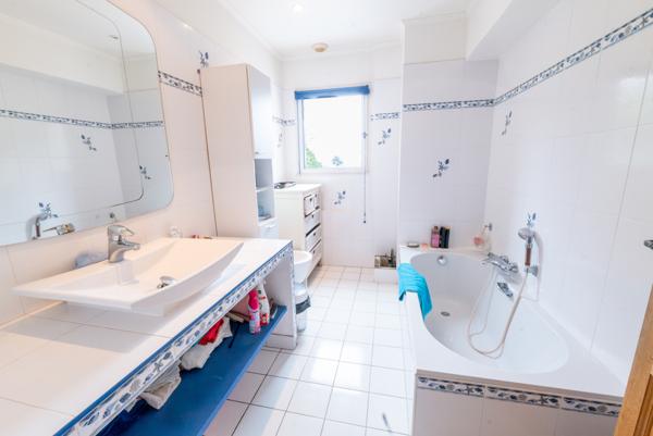 Saint-Martin-du-Var (06670) MAISON INDIVIDUELLE DE 141 M2 - PLEIN SUD - VUE DEGAGEE