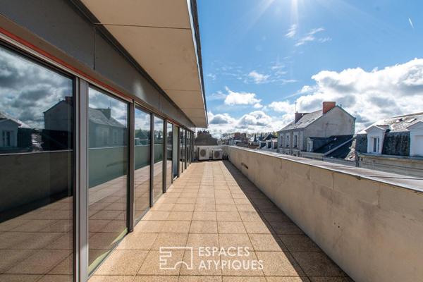 Le Panoramique : Appartement loft contemporain en dernier étage Place Lafayette