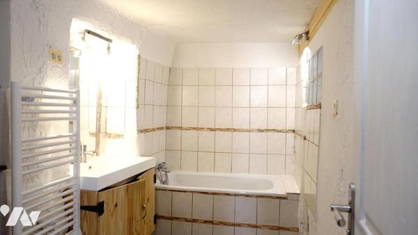 Charmante maison de village à Champtercier (04)