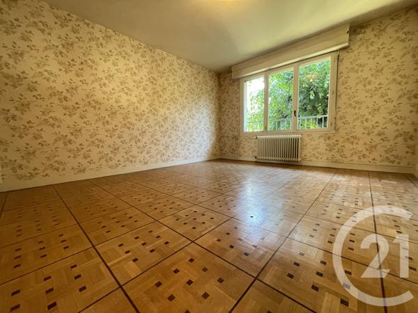 Appartement F4 à vendre  4 pièces - 88,60 m2 MOULINS - 03