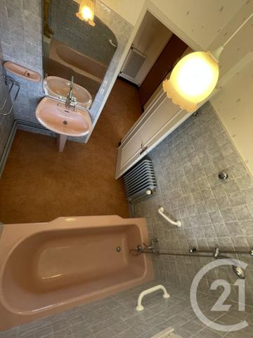 Appartement F4 à vendre  4 pièces - 88,60 m2 MOULINS - 03