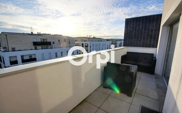 Appartement à vendre    3 pièces • 593 m2 Trappes