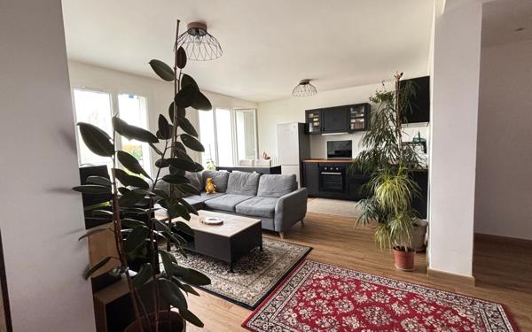 Appartement à vendre    2 pièces • 63,12 m2 Saint-Maur-des-Fossés