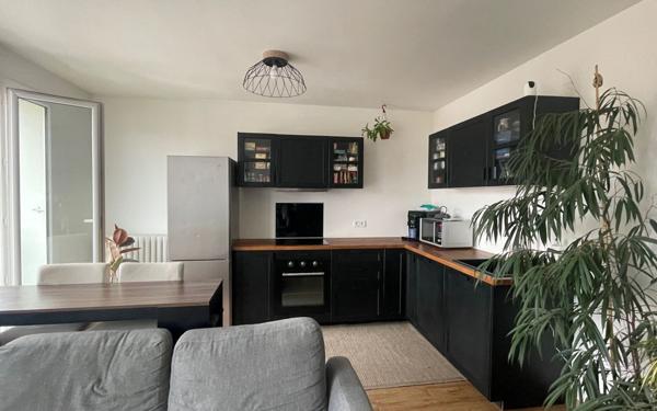 Appartement à vendre    2 pièces • 63,12 m2 Saint-Maur-des-Fossés