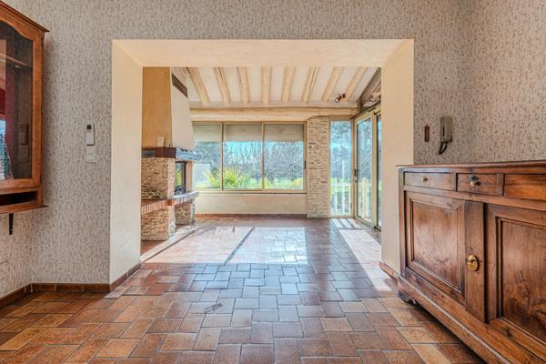 Spacieuse maison à vendre à Sarrians avec piscine et terrain de 5200 m²