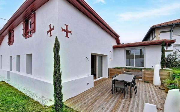 Maison à vendre    5 pièces • 168 m2 Anglet