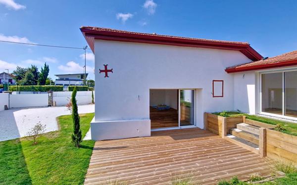 Maison à vendre    5 pièces • 168 m2 Anglet