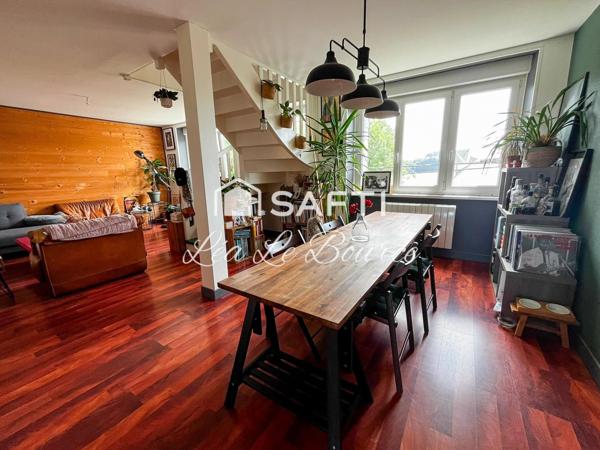 EXCLUSIVITÉ – DUPLEX DE CARACTÈRE DE 97 m² – DERNIER ÉTAGE