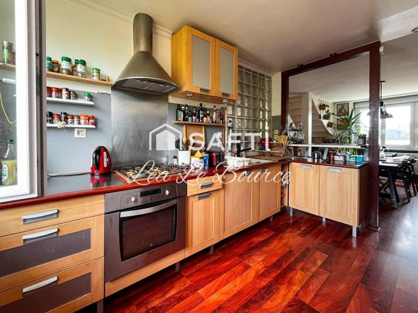 EXCLUSIVITÉ – DUPLEX DE CARACTÈRE DE 97 m² – DERNIER ÉTAGE