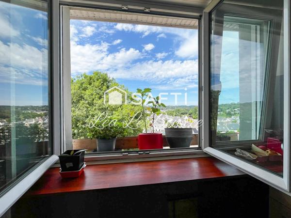 EXCLUSIVITÉ – DUPLEX DE CARACTÈRE DE 97 m² – DERNIER ÉTAGE