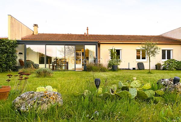 Vente Maison118 m² - 6 Pièces - POITIERS (86000)