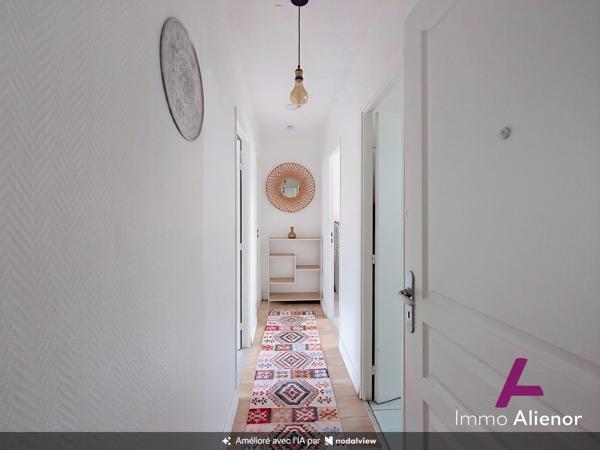 Maison surélevée de 135 m² (6 pièces)