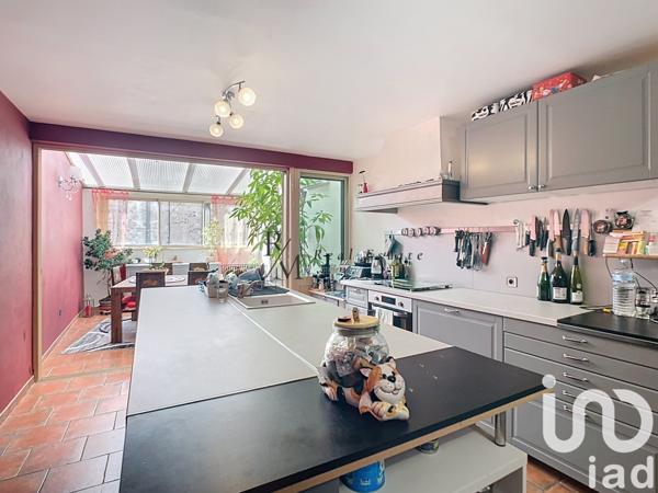 Maison à vendre 6 pièces 185 m² La Roque-d'Anthéron