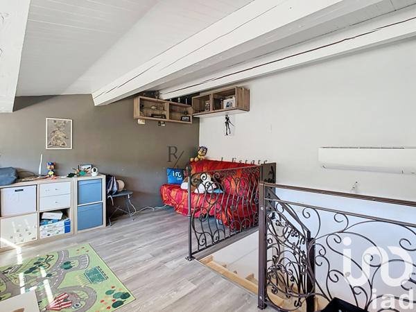 Maison à vendre 6 pièces 185 m² La Roque-d'Anthéron