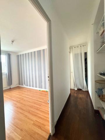 À Vendre – Appartement F5 avec une cave à MANTES LA VILLE (78)