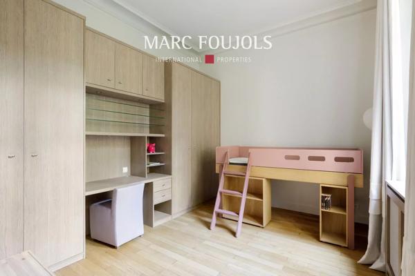 Paris XVI FOCH appartement en rez de jardin