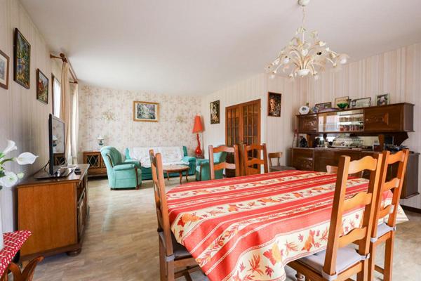 Habitation ou pied à terre à Chezery Forens 5 pièce(s) 115 m2