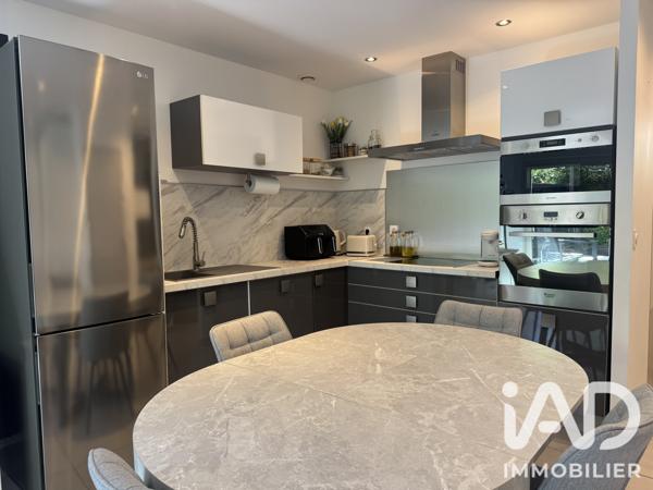 Maison à vendre 4 pièces 76 m² Nîmes