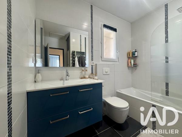 Maison à vendre 4 pièces 76 m² Nîmes