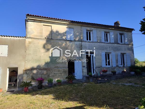 Magnifique charentaise avec gros potentiel, fenêtres PVC double vitrage