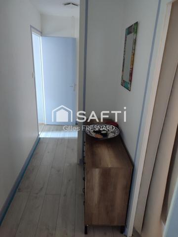 Magnifique charentaise avec gros potentiel, fenêtres PVC double vitrage