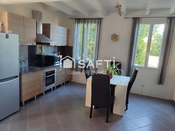 Magnifique charentaise avec gros potentiel, fenêtres PVC double vitrage