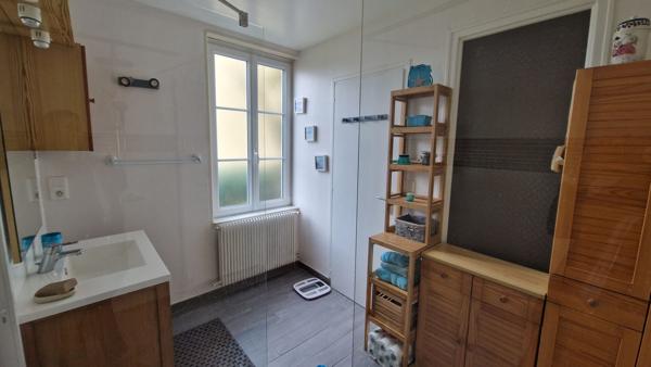 Maison en pierre Cherveux 5 pièces 126 m²