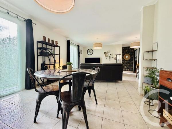 Maison à vendre  4 pièces - 95,13 m 2   SOLIGNAC  - 87