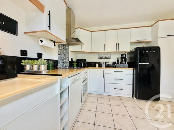 Maison à vendre  4 pièces - 95,13 m 2   SOLIGNAC  - 87