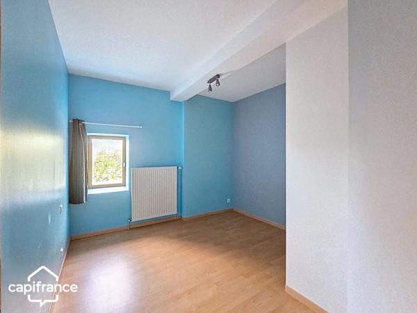 SAINTE VERGE (79) Longère de 195M2 et Maison d'amis