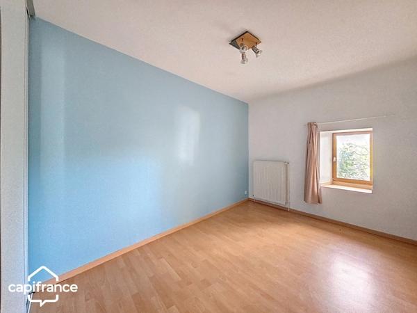 SAINTE VERGE (79) Longère de 195M2 et Maison d'amis