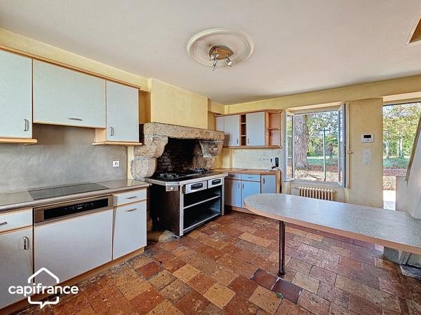 SAINTE VERGE (79) Longère de 195M2 et Maison d'amis