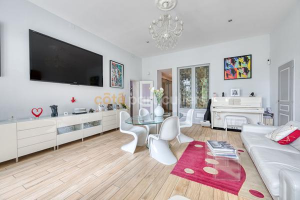 Vente Appartement168,14 m² - 4 Pièces - BORDEAUX (33000)