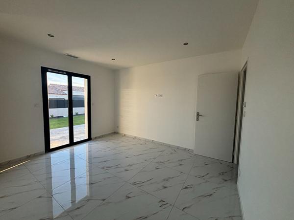 Maison contemporaine proche de CARCASSONNE avec garage