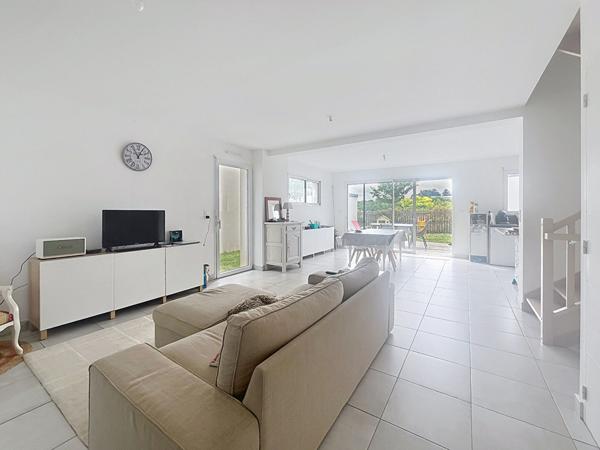 Maison récente à vendre à Avrillé - 4 chambres