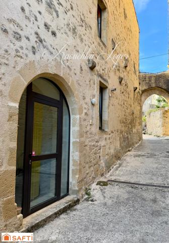 Maison familiale en pierres au cœur de Saint-Macaire