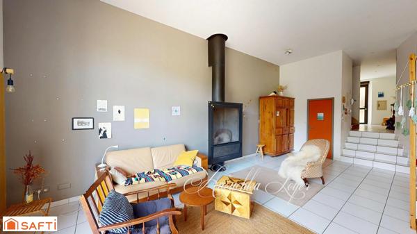 Maison familiale en pierres au cœur de Saint-Macaire