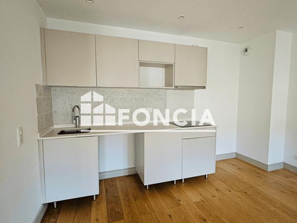 Location Appartement 3 pièces 58.8 m² - Toulon 83000