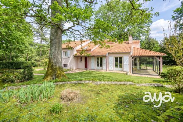 Belle propriété dans un cadre boisé, Basse-Goulaine
