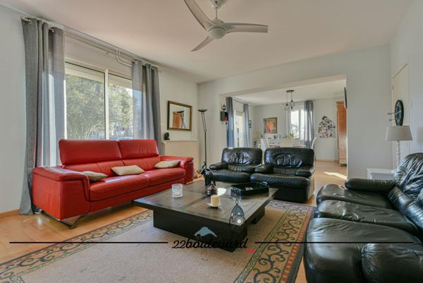 Maison 8 pièces - 196 m²