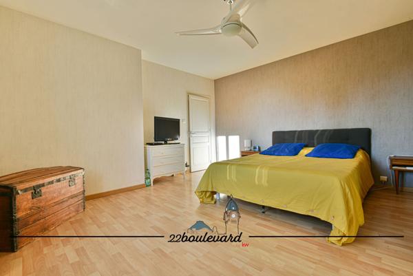 Maison 8 pièces - 196 m²