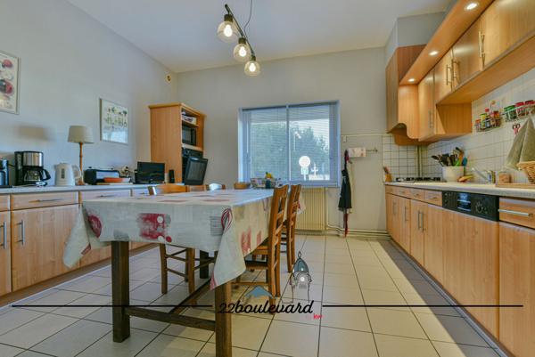 Maison 8 pièces - 196 m²