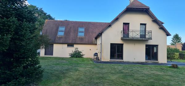 GRANDE MAISON FAMILIALE