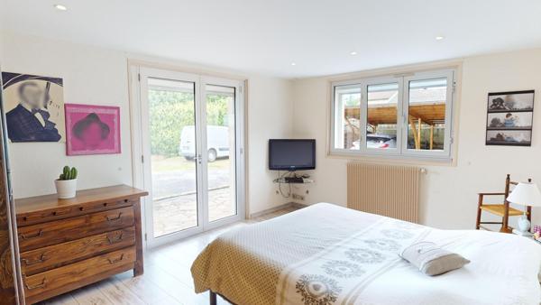 Centre Genas Grande maison avec un fort potentiel