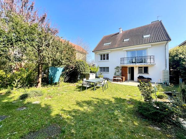 Maison Conflans Sainte Honorine 6 pièce(s) 140 m2 €649 000 ** - Référence 7628