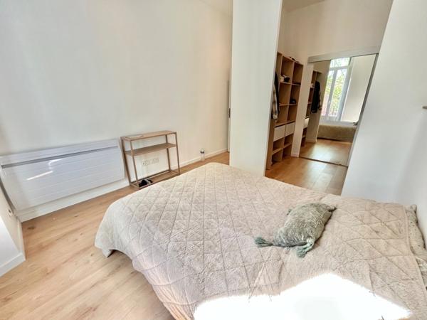 T3 73M2 RÉNOVÉ - PLEIN SUD - MAISON BOURGEOISE - LE MUY