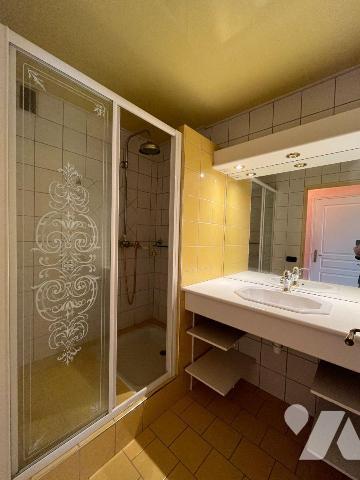 Appartement à vendre à Troyes (10000), Aube. 68 Rue Jean Berthelin à Troyes. Dans résidence séc...